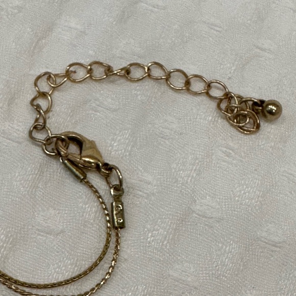 NWT Bijou Brigette Shell & Gold Long Necklace & Dangle Earrings Set - Picture 6 of 12